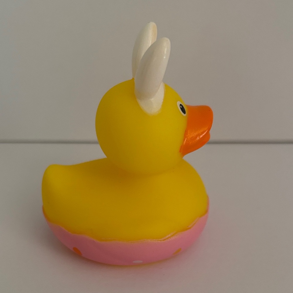 ☀️Rubber Duck with Bunny Ears - Picture 3 of 4